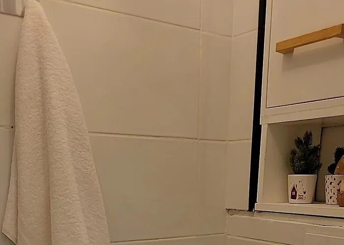 Du Canal 게스트하우스